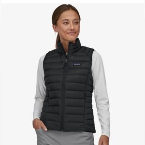 Gently used Women's Patagonia Classic Down Sweater Vest